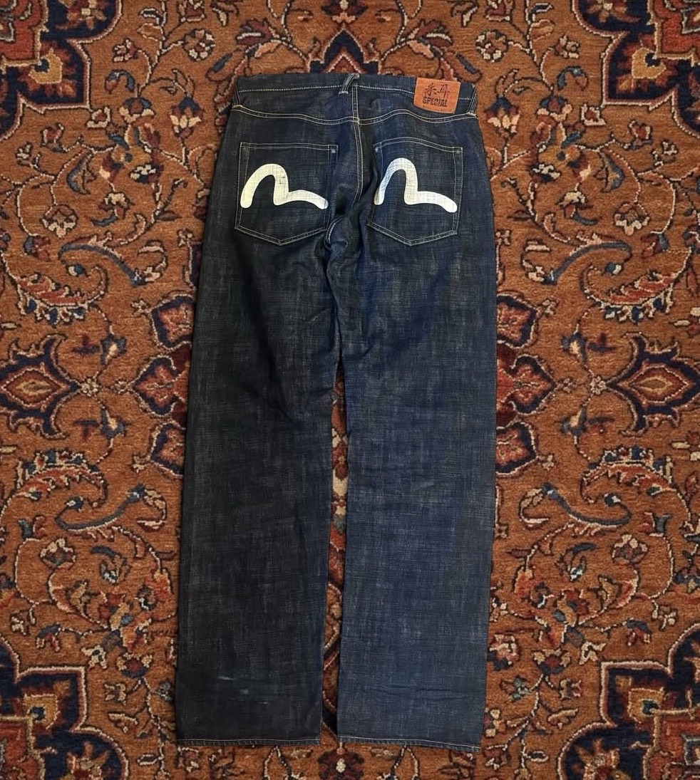 Evisuデニムパンツ(バックスタイル)