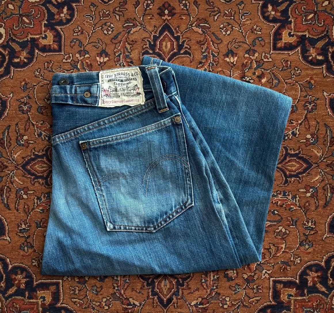 ヴィンテージLevi'sデニムパンツ(赤タブ)